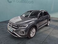 VW T-Roc, 1.5 TSI Style, Jahr 2024 - München