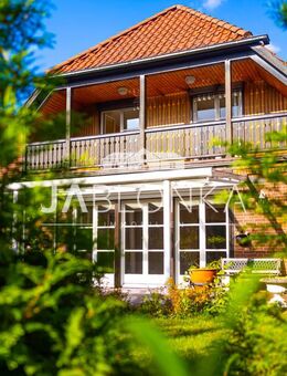 Mölln pur - Fachwerkvilla zwischen Kurpark und Innenstadt - Courtagefrei für Käufer - Mölln (Schleswig-Holstein)