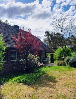 Gepflegt + großzügig * 1-2 Familienhaus in ruhiger, bevorzugter Lage * 2 Küchen, 2 Bäder, Carport, Terrasse, Balkon, 2 Gartenteiche - Gorleben