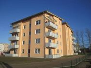 Aufzug und Balkon: 3-Zimmer-Wohnung mit Stellplatz in Greifswald - Greifswald