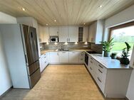 Helle und moderne drei-Zimmer-Wohnung mit Balkon bei Flachslanden - Flachslanden