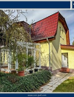 Ruhige Lage, viel Platz: Einfamilienhaus mit Gästehaus in Mahlsdorf Süd - Berlin