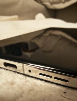 Verkaufe Oneplus 13 mit leichtem Schönheitsfehler - Dortmund