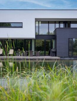 ++ HAUS AM SEE ++ Außergewöhnliches Anwesen mit zwei Häusern und privatem Schwimmteich - Eichenzell