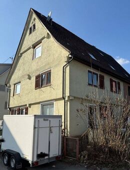** Sanierungsbedürftige Doppelhaushälfte ** - Oppenweiler