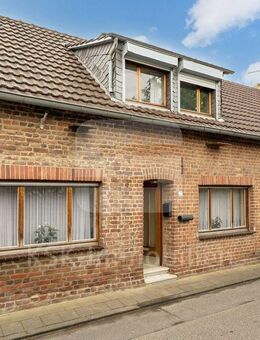 Charmantes Einfamilienhaus mit Innenhof und großem Garten! - Bedburg