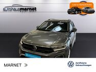 VW T-Roc, 1.0 TSI Life PArk Digital, Jahr 2023 - Wiesbaden