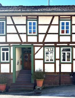 Großzügiges Fachwerkhaus mit weitläufigem Garten in Gleichen-Bremke - Gleichen