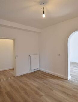 3 Durchgangszimmer! Renovierte 5-Zimmer-Whg in DU-Beeck - Duisburg