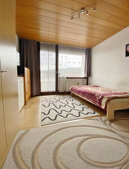 Aufzug, Südbalkon + Tiefgarage - gepfleges 1-Zimmer-Apartment - Esslingen (Neckar)