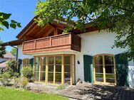 Herrlich ruhig gelegenes und großzügiges Landhaus: A+ energieeffizient und bereit zum Einzug! - Uffing (Staffelsee)