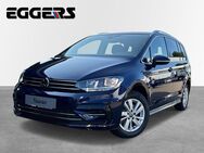 VW Touran, 2.0 TDI R-Line Ext Winterpaket, Jahr 2022 - Verden (Aller)