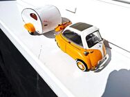 Modellauto 1:18--2 x Revell--Isetta mit Wohnwagen 1x OVP - Meckenheim