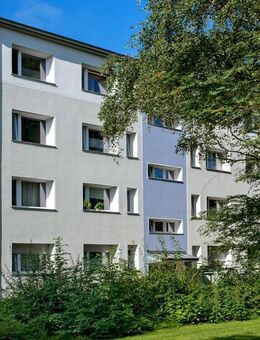 Geräumige Wohnung mit renovierten Badezimmer und WC - 3-Zimmer-Wohnung in Moers Vinn! - Moers