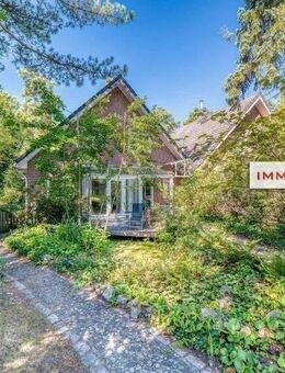 IMMOBERLIN.DE - Toplage! Angenehmes Einfamilienhaus mit Südwestgarten beim Groß Glienicker See - Berlin