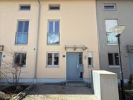 Familienfreundliches Reihenhaus mit Garten, Garage & Stellplatz in ruhiger Lage von Poing - Poing