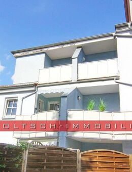 Frisch renovierte 2-Raum-Wohnung mit Balkon - Neue Böden & ruhige Lage in Gera-Ostviertel - Gera