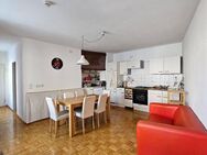 Coole 1 1/2 ZKB IN-City mit Balkon und TG - Ingolstadt