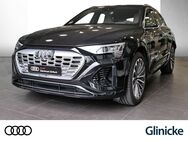 Audi Q8, S line 55 quattro, Jahr 2023 - Erfurt