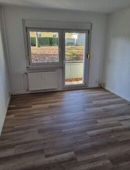 Kleine 2 Raumwohnung mit EBK zum Wohlfühlen - Chemnitz