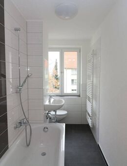 3...2...1...meins...neu sanierte 3-RW mit Wanne u. Balkon!!! - Freiberg