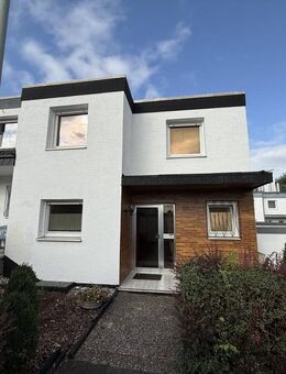Dieses schöne und gepflegte Reihenhaus in Uninähe könnte bald Ihnen gehören! - Paderborn