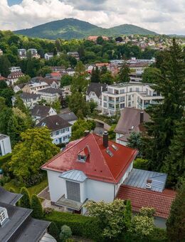 Traumhaftes Villenanwesen mit atemberaubenden Panoramablick, in einer der besten Wohnlagen - Baden-Baden