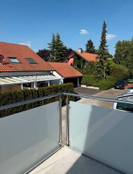Möblierte 2-Zimmer-Wohnung in sehr ruhiger Lage in Leonberg - Leonberg (Baden-Württemberg)