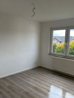 Helle 2-Zimmer-Wohnung mit Gartenblick in Duisburg - Duisburg