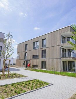 **Köngen: Burgweg: Ihre neue 3-Zimmer-Wohnung mit eigenem Gartenanteil wartet auf Sie** - Köngen