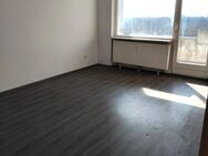 Sehr schöne 3 Zimmer Wohnung mit Balkon in Duisburg zu vermieten, WBS erforderlich - Duisburg