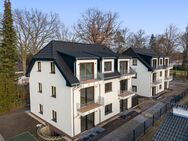 Haus im Haus! Beeindruckend schöne 4-Zimmer-Dachgeschosswohnung mit 2 Balkonen in exklusiver Seenähe - Falkensee