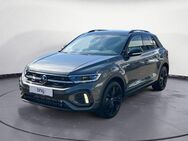 VW T-Roc, 1.5 l TSI R-Line OPF (150 P S), Jahr 2022 - Bühl