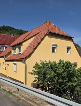 Charmantes Wohnhaus (Wfl. 100 m²) mit Nebengebäude und Garten in Ziegelanger - Zeil (Main)