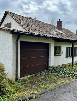 Kapellenberg-Anwesen - Waldrandlage, großes Entwicklungspotenzial - Grafenau (Baden-Württemberg)