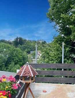 Freistehendes Einfamilienhaus mit Werkstatt, Garage & Terrasse – Wohn- und Arbeits(t)raum im Zentrum von Meerane! - Meerane