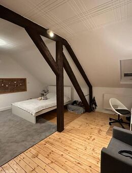 Sbr.- Scheidt * Möbliertes WG Zimmer in Uni Nähe verfügbar * - Saarbrücken