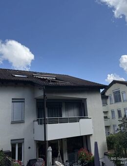 Charmante Dachgeschoßwohnung mit Terrasse und Tiefgaragenstellplatz + Keller am Wildpark Pforzheim - Pforzheim