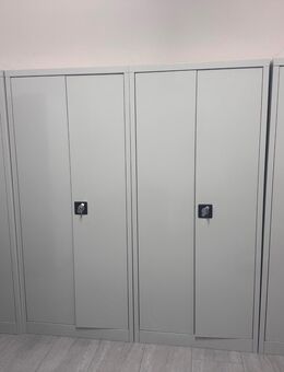 Regalux Metallschrank - Weiningen ZH