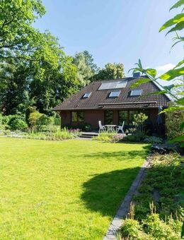 Vielseitig und hochwertig - tolles Haus mit Traumgarten - Kaltenkirchen