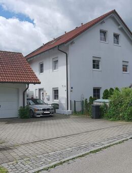 Geräumige Doppelhaushälfte in ruhiger Siedlungslage - Vilsheim