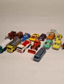 Alte Matchbox, Majorette, Corg Spielzeugautosi und das dicke Schuco Buch in 10627