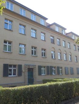+Praktischer Grundriss++Kleine Familienwohnung mit Balkon und Außenstellplatz sucht neue Mieter++ - Dresden