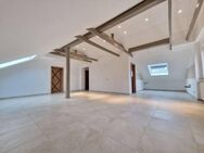 Ab 15.07.2025 frei* Einzigartige DG-Wohnung mit mediterranem LUXUSBAD, **4 m hohe Decken**Terrassenanteil**FERNWÄRME** - Wächtersbach