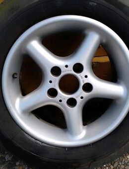 original BMW 15 Zoll Alufelgen für E34 E32 225/60 Reifen 070 - Kirchlauter