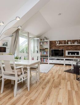 2-Raum-Wohnung mit Dachterrasse in der ehemaligen Pionierschule - Berlin