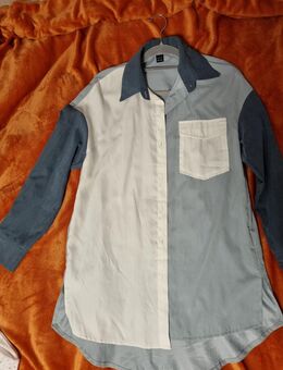 Lässige Patchwork-Bluse / Hemd im Color-Block-Design - Rosenfeld Zentrum