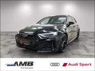 Audi RS3, Sportback Abgas, Jahr 2022 - Borna