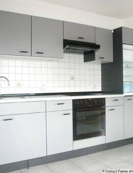 EINBAUKÜCHE + SUPER BLICK -- Moderne 2-R-DG-Wohnung mit Aufzug und Balkon ! - Gera