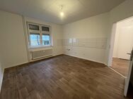 Geräumige 2-Zimmer Wohnung mit großer Küche - Duisburg